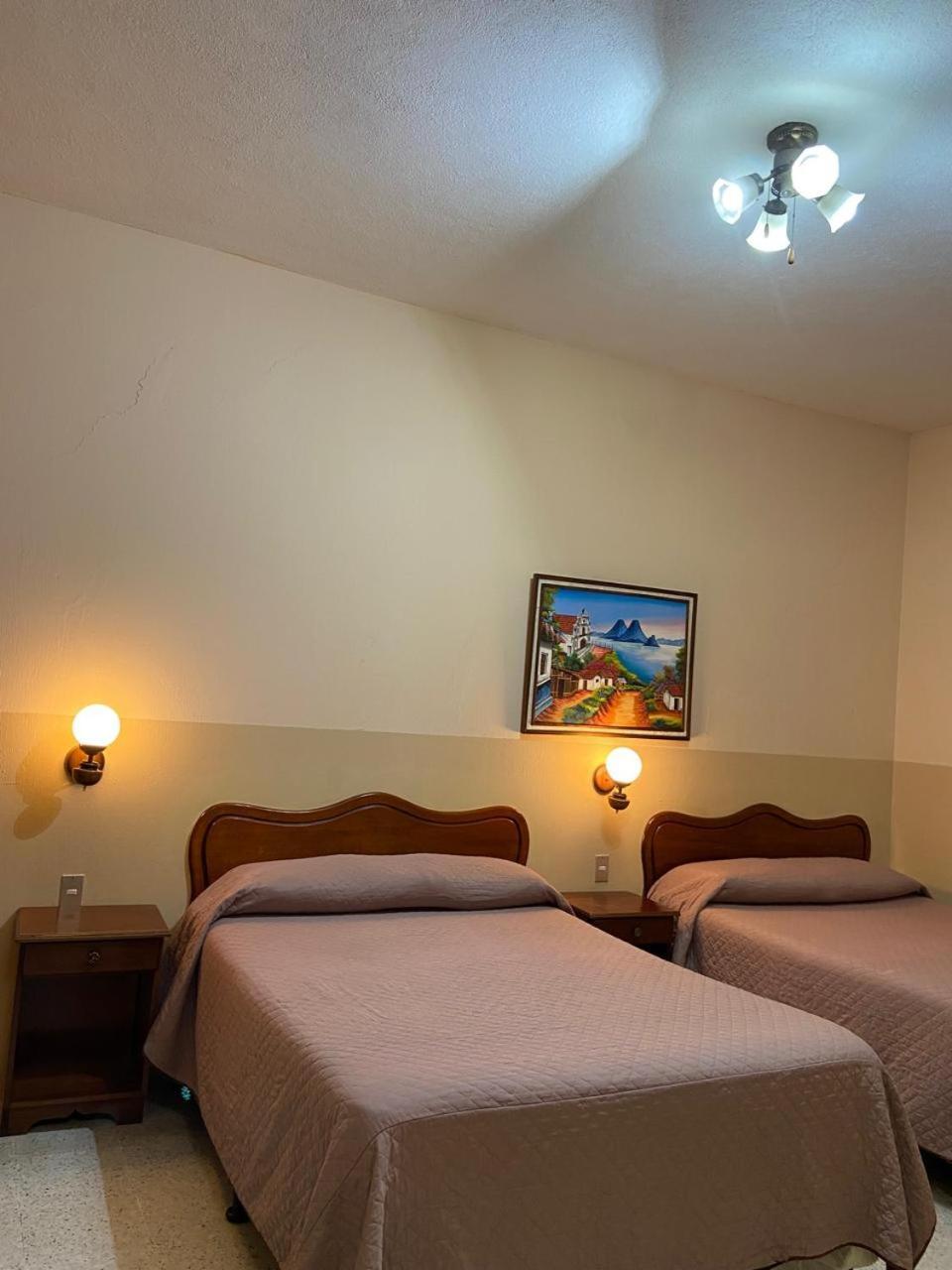 Hotel El Reformador Puerto Barrios Exteriör bild